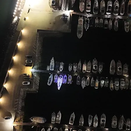 船屋 Viana Sealife