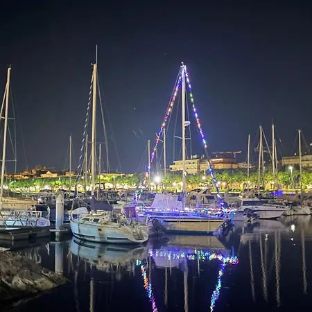 船屋 Viana Sealife
